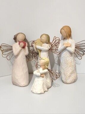 Willow Tree Angel Figurine Lot of 4 - Heart, Friendship, Remembrance, Waiting
